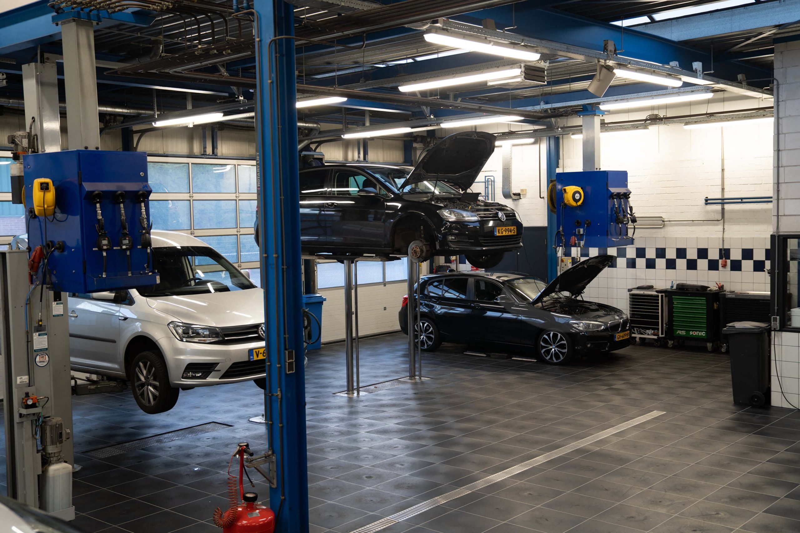 Reparatie & Schade | Autobedrijf van de Lagemaat